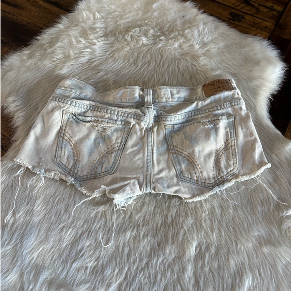 Hollister Women's Faded Blue Jean Shorts - Picture 2 of 10